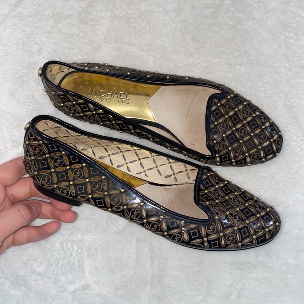Michael Kors Gabrielle black patent leather flats gold detail size 6m